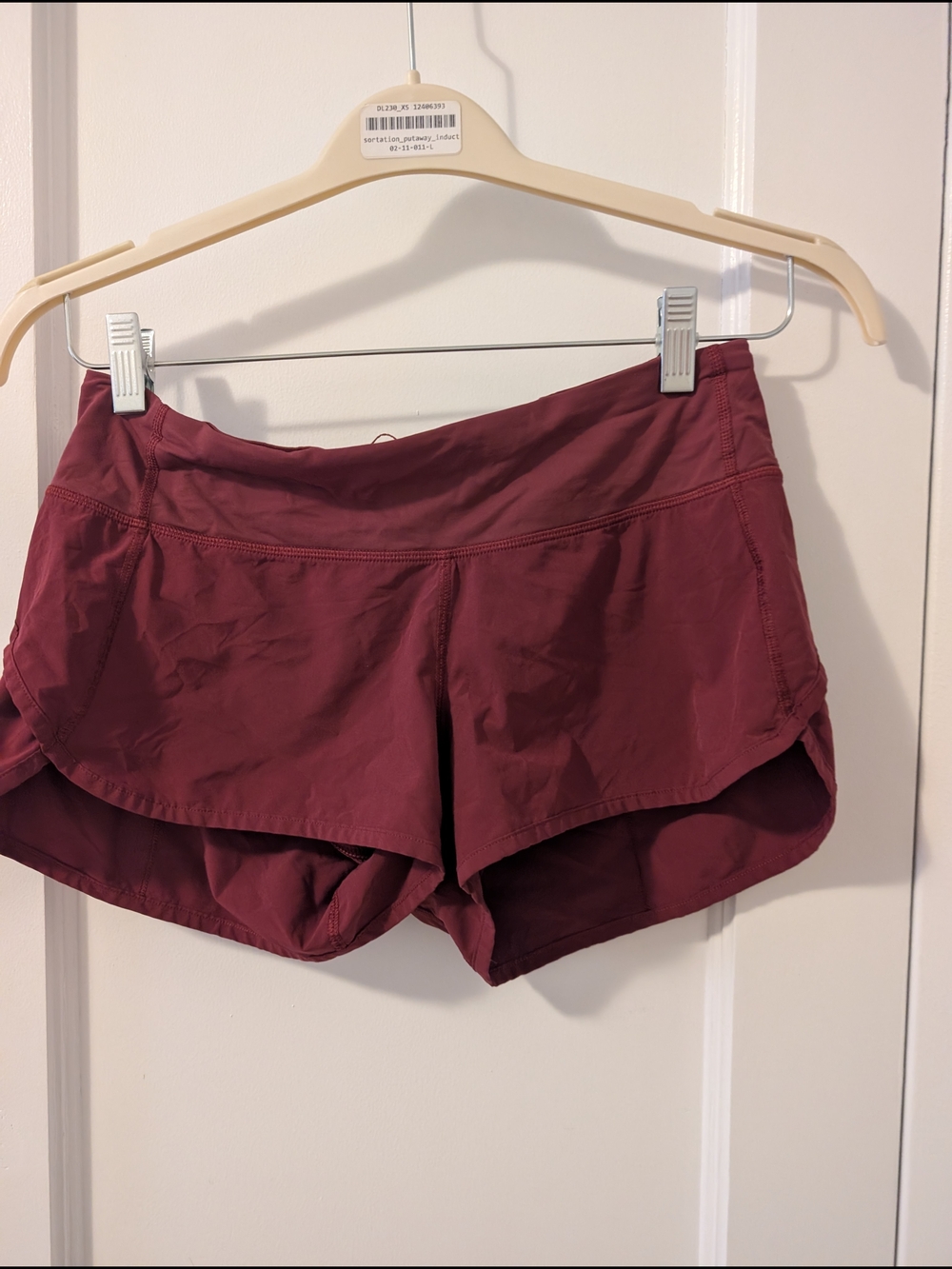 Lululemon Women's Athletic Shorts - Burgundy